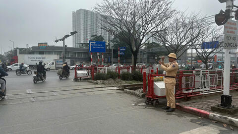 Toàn quốc siết vi phạm tại điểm giao cắt đường sắt