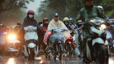 Dự báo thời tiết ngày 3/4: Bắc Bộ mưa dông về chiều tối, Nam Bộ nắng nóng