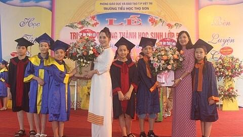Tăng tính giáo dục trong Lễ Tri ân và trưởng thành cho học sinh Phú Thọ