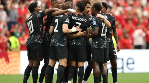 Chủ nhà Canada thắng đậm Qatar trong trận cầu 2 thẻ đỏ tại lượt trận vòng hai World Cup 2026