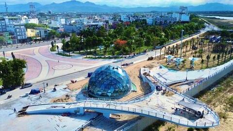Bán cầu ánh sáng bên sông Trà Khúc, điểm nhấn mới của Quảng Ngãi