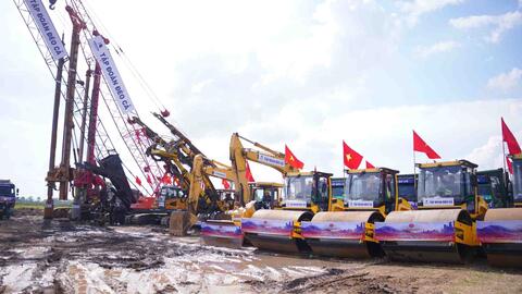 Thi công đồng loạt cao tốc Vinh – Thanh Thủy trong tháng 8