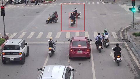 Từ 8-9.7, camera AI của Cục CSGT ghi nhận 60 xe vượt đèn đỏ tại Hà Nội
