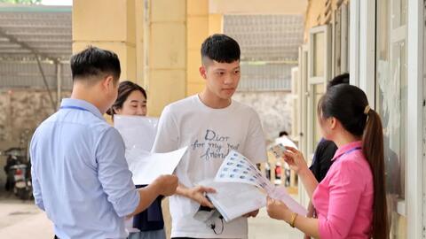 Nóng trong tuần: Hội nghị Giám đốc Sở GD&ĐT; tiếp tục hoàn thiện kỳ thi chuẩn hóa quốc gia