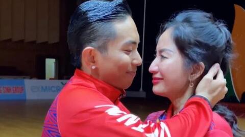 Phan Hiển xuất sắc giành 3 huy chương vàng SEA Games 31, Khánh Thi bật khóc nức nở