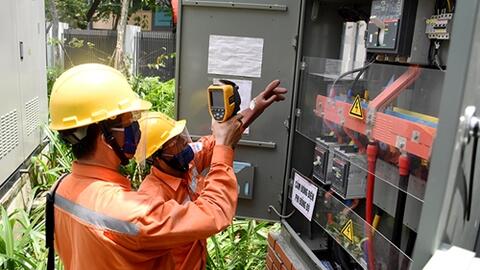 Bộ Công Thương đề xuất năm 2024 tăng giá điện