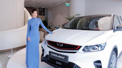 Chi Pu lần đầu tiên lái xe Geely: "Đây chính là một chiếc xe mình muốn có ngay lập tức!"