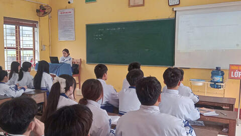 Tăng khả năng tiếp cận tài nguyên học tập, giảm nghèo thông tin trong giáo dục