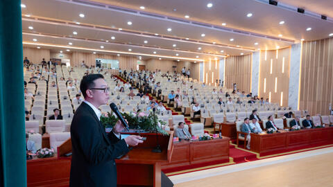 Kỹ thuật phẫu thuật thu gọn ngực phì đại không sẹo dọc tại SIAM Thailand