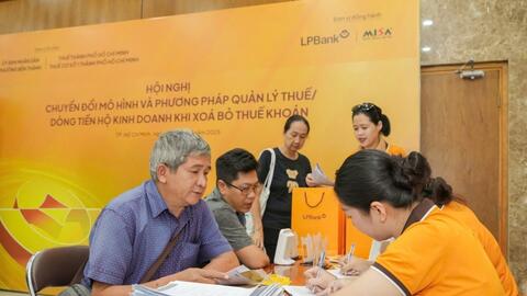 Thúc đẩy thanh toán không dùng tiền mặt: LPBank đồng hành tích cực cùng mục tiêu quốc gia