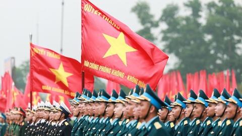 Bộ Quốc phòng đề xuất Trung ương điều chỉnh bảng lương lực lượng vũ trang