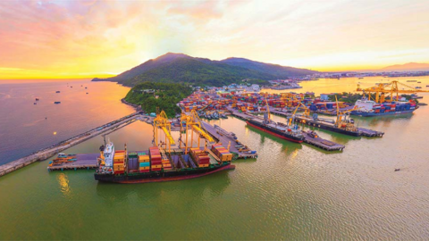 Mở rộng không gian tăng trưởng từ biển nhưng vẫn hướng tới bảo vệ môi trường