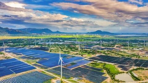 Thu hút doanh nghiệp FDI vào năng lượng xanh tại Việt Nam: Thực trạng và các nhân tố ảnh hưởng