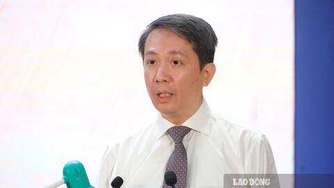 Thứ trưởng Bộ GDĐT: Cần giảm áp lực hành chính cho giáo viên, thi cử cho học sinh