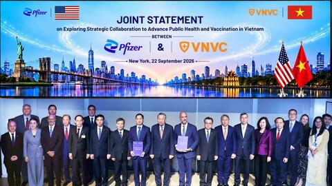 VNVC và Pfizer trao văn kiện hợp tác tại Mỹ, nâng cao năng lực phòng bệnh cho Việt Nam