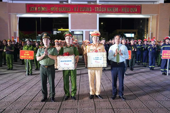 Quảng Ninh ra mắt lực lượng QN14 bảo đảm an ninh trật tự, an toàn giao thông