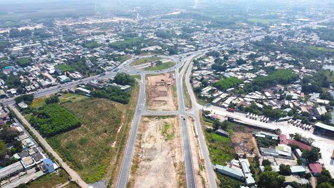 Hoàn thành giải phóng mặt bằng cao tốc Bến Lức - Long Thành trong tháng 11
