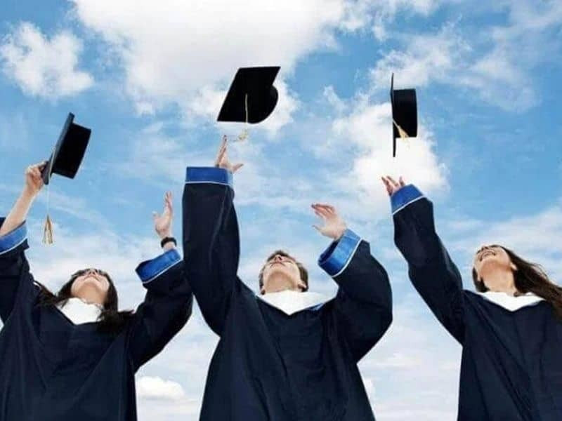 Tuyển sinh đi học tại Liên bang Nga năm 2026