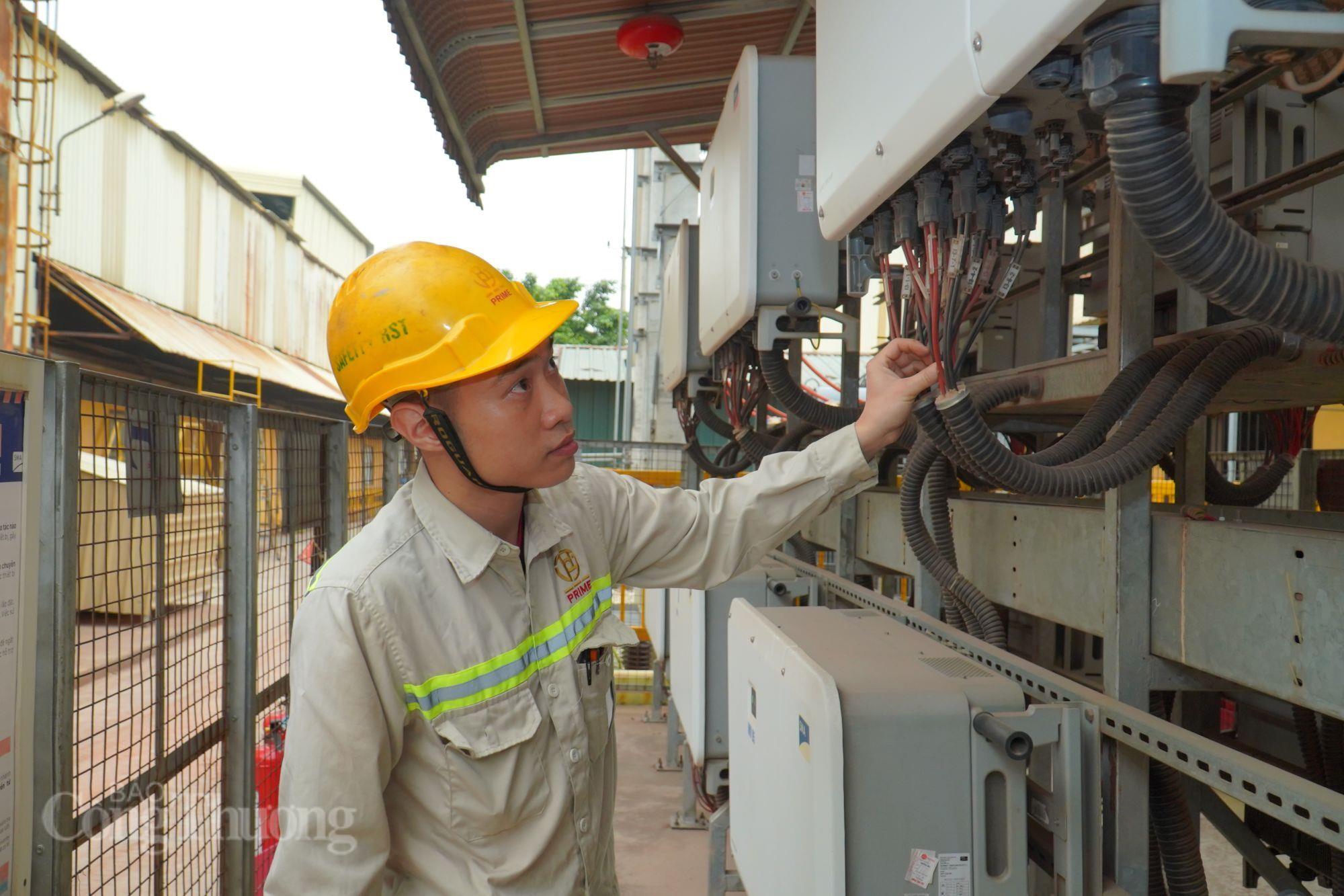 Hệ thống pin lưu trữ của Công ty CP Prime Phổ Yên. Ảnh: Thu Hường