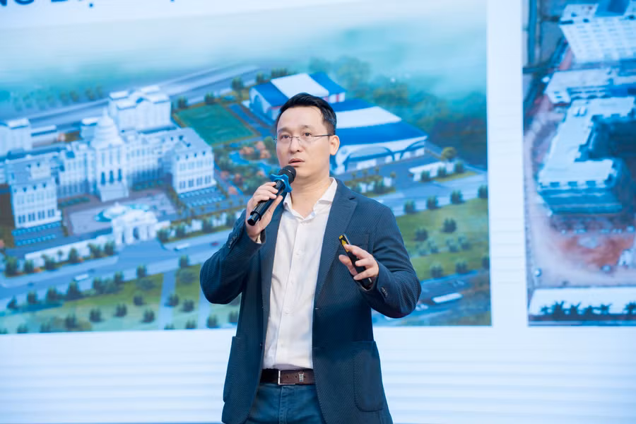 TS. Đinh Văn Thành phát biểu khai mạc. anh-3.jpg