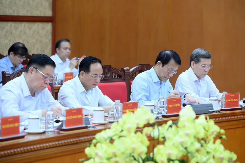 Các đồng chí lãnh đạo tham dự phiên họp. Ảnh: Đăng Khoa