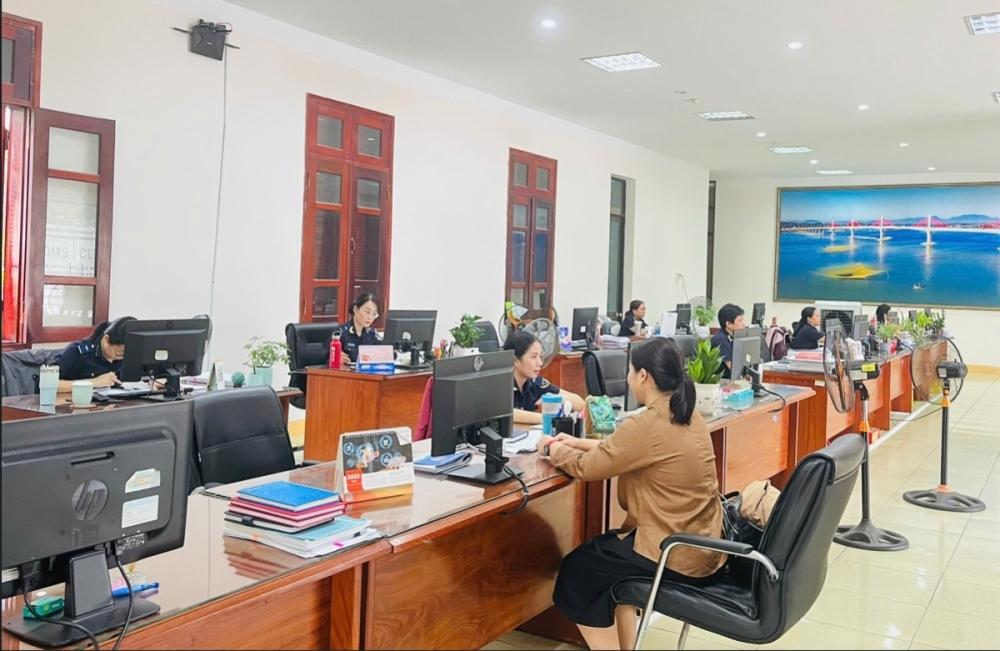 Công chức Hải quan khu vực XII tăng cường ứng dụng công nghệ thông tin, chuyển đổi số