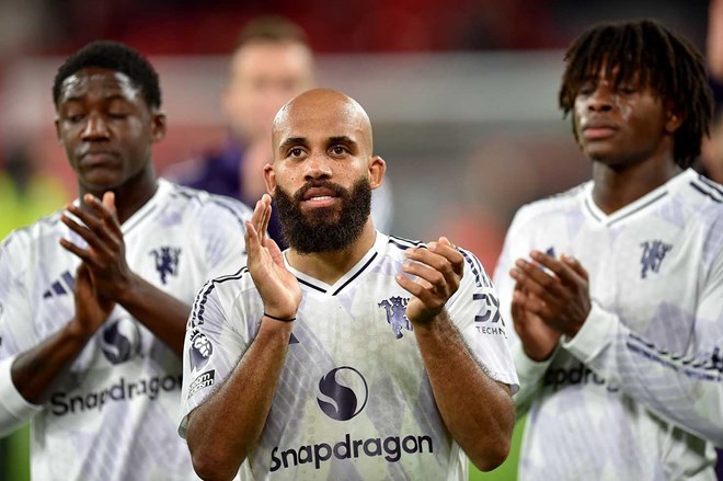 Tín hiệu tích cực xen lẫn nỗi lo với Man United trước mùa giải mới