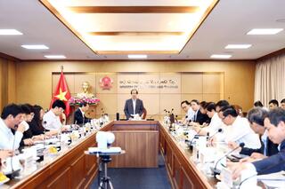 <a href="/giao-duc" title="Giáo dục" rel="dofollow">Giáo dục</a>