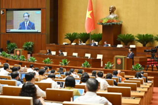 <a href="/thoi-su" title="Thời sự" rel="dofollow">Thời Sự</a>