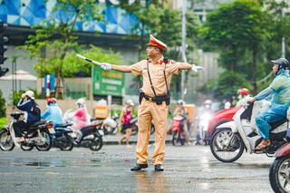 <a href="/giao-thong-van-tai" title="Giao thông vận tải" rel="dofollow">Giao thông vận tải</a>