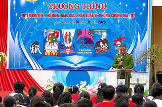 <a href="/giao-duc" title="Giáo dục" rel="dofollow">Giáo dục</a>