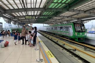 <a href="/giao-thong-van-tai" title="Giao thông vận tải" rel="dofollow">Giao thông vận tải</a>