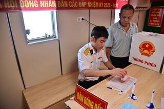 <a href="/thoi-su" title="Thời sự" rel="dofollow">Thời Sự</a>