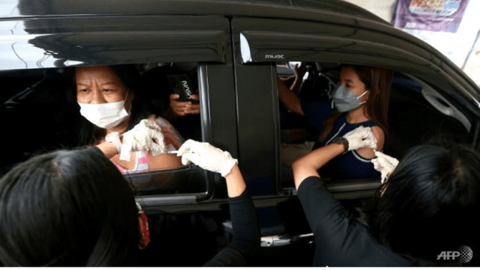 WHO khuyến nghị thuốc trị Covid-19, chính sách “chưa tiêm chủng, không đi xe” ở Philippines