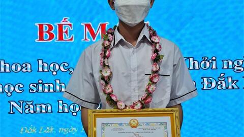 Sôi nổi phong trào nghiên cứu khoa học ở ngôi trường mang tên nhà giáo Chu Văn An