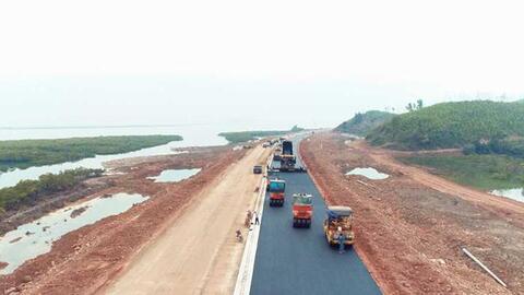 "Soi" tiến độ cao tốc Vân Đồn - Móng Cái hơn 11.000 tỷ đồng
