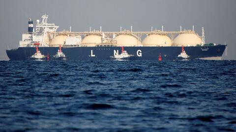 EU đạt được thỏa thuận LNG với Mỹ, cáo buộc Nga 'tống tiền' bằng khí đốt
