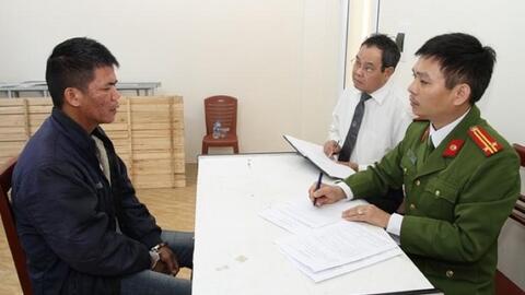 Kẻ thủ ác có gương mặt "tổ ong"