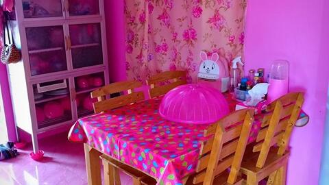 Sửng sốt cơ ngơi của người phụ nữ "cuồng" màu hồng