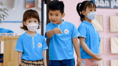 Học sinh Nhật Bản được bỏ khẩu trang khi đến trường