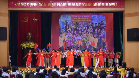 Hà Nội: Quận Hoàn Kiếm tuyên dương nhà giáo, học sinh tiêu biểu
