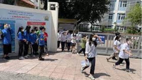 Hà Nội: 1 điểm thi phát hiện và lập 7 biên bản bài thi bất thường