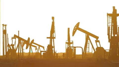 Dầu tăng gần 1% sau dữ liệu lạc quan về nhu cầu xăng tại Mỹ
