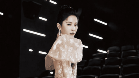 Lưu Diệc Phi cùng dàn sao Hoa ngữ đình đám "đổ bộ" thảm đỏ Đêm Điện Ảnh Weibo