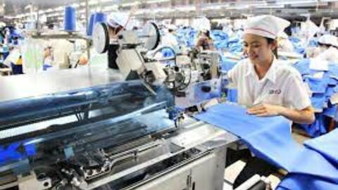 Khó khăn bủa vây dệt may Việt Nam