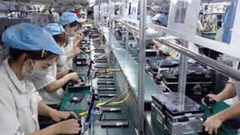 Doanh nghiệp điện tử Việt Nam đang nằm dưới đáy đường cong nụ cười