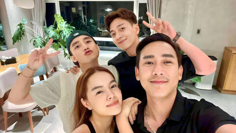 Giữa tin đồn sắp cưới, Sơn Tùng lộ diện tươi rói bên hội bạn 1 thập kỷ và còn có động thái đặc biệt
