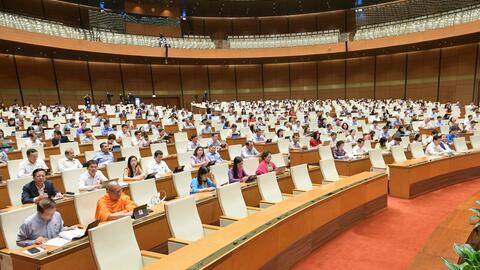 Uỷ ban Thường vụ Quốc hội đề xuất phương án: Chủ đầu tư không được thu tiền cọc quá 10% giá bán