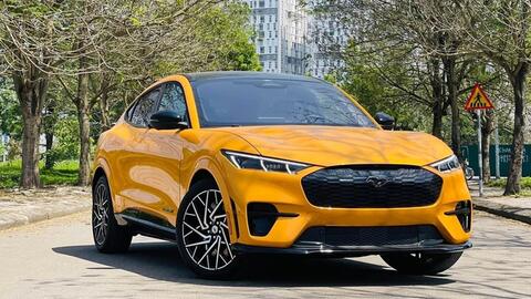 Ford Mustang Mach-E hạ giá cả tỷ đồng tìm khách Việt chịu chơi cuối năm: Mạnh 480 mã lực, chạy hơn 430km/sạc