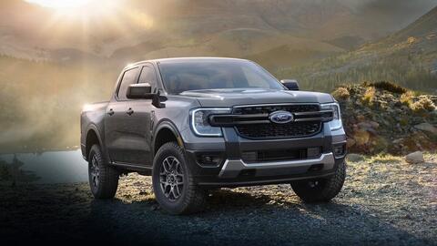Ford Ranger là vua bán tải tại Việt Nam nhưng lại không bán được chiếc nào tại nước này trong tháng 2